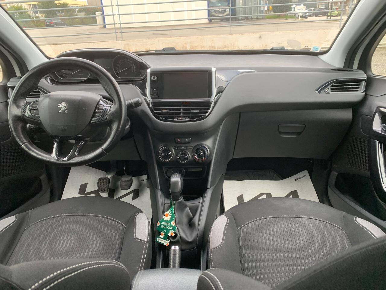 Peugeot 208 1.4 HDi 68 CV 5 porte