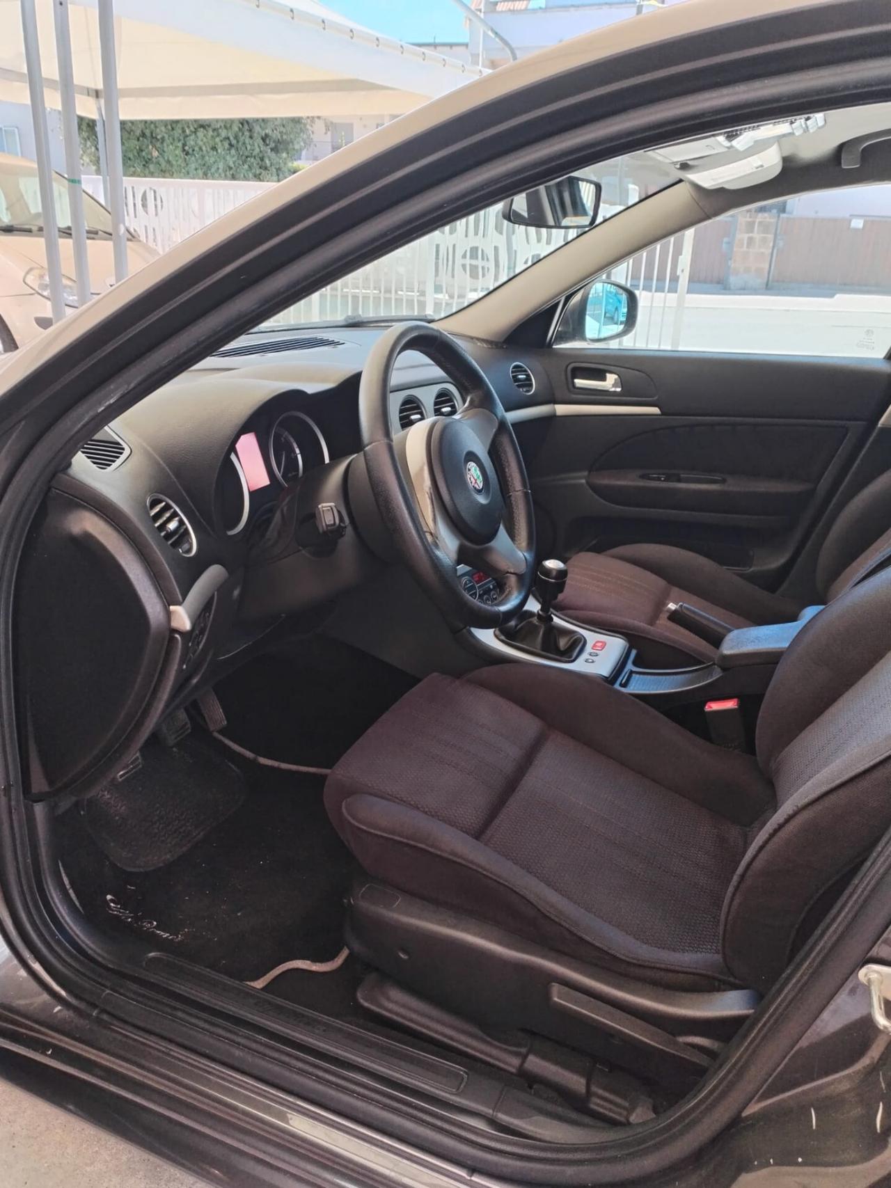 Alfa Romeo 159 1.9 JTDm 16V Sportwagon