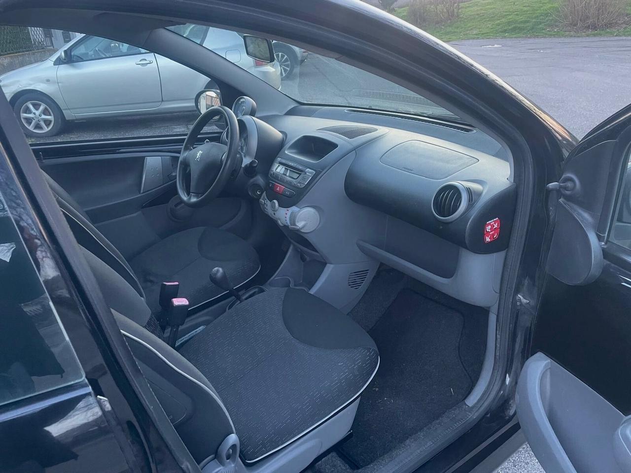 Peugeot 107 1.0 68CV 5p. Desir PER Neopatentati