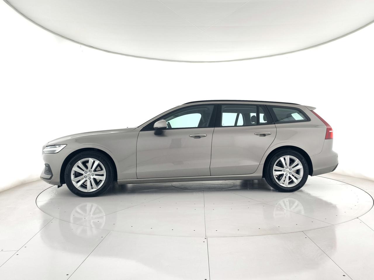 VOLVO V60 2.0 b4 Momentum Business auto NEOPATENTATI+C17"