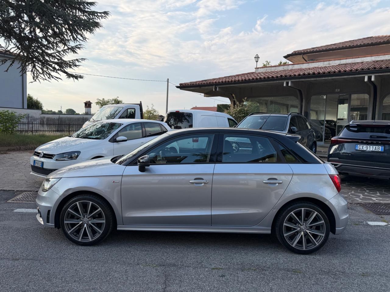 Audi A1 1.2 TFSI S line edition plus
