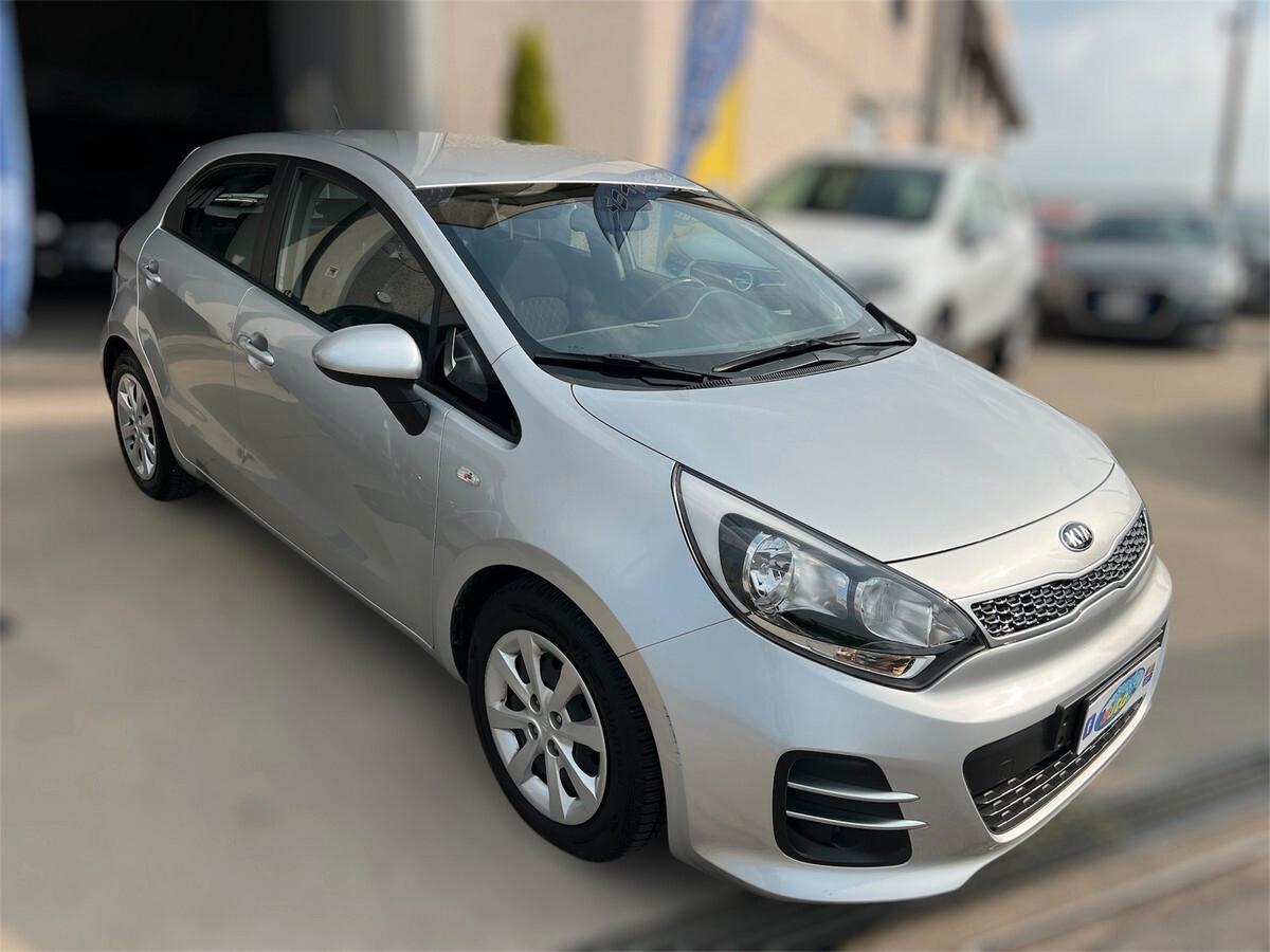 Kia Rio 1.1 CRDi 5p. Active / PER NEOPATENTATI