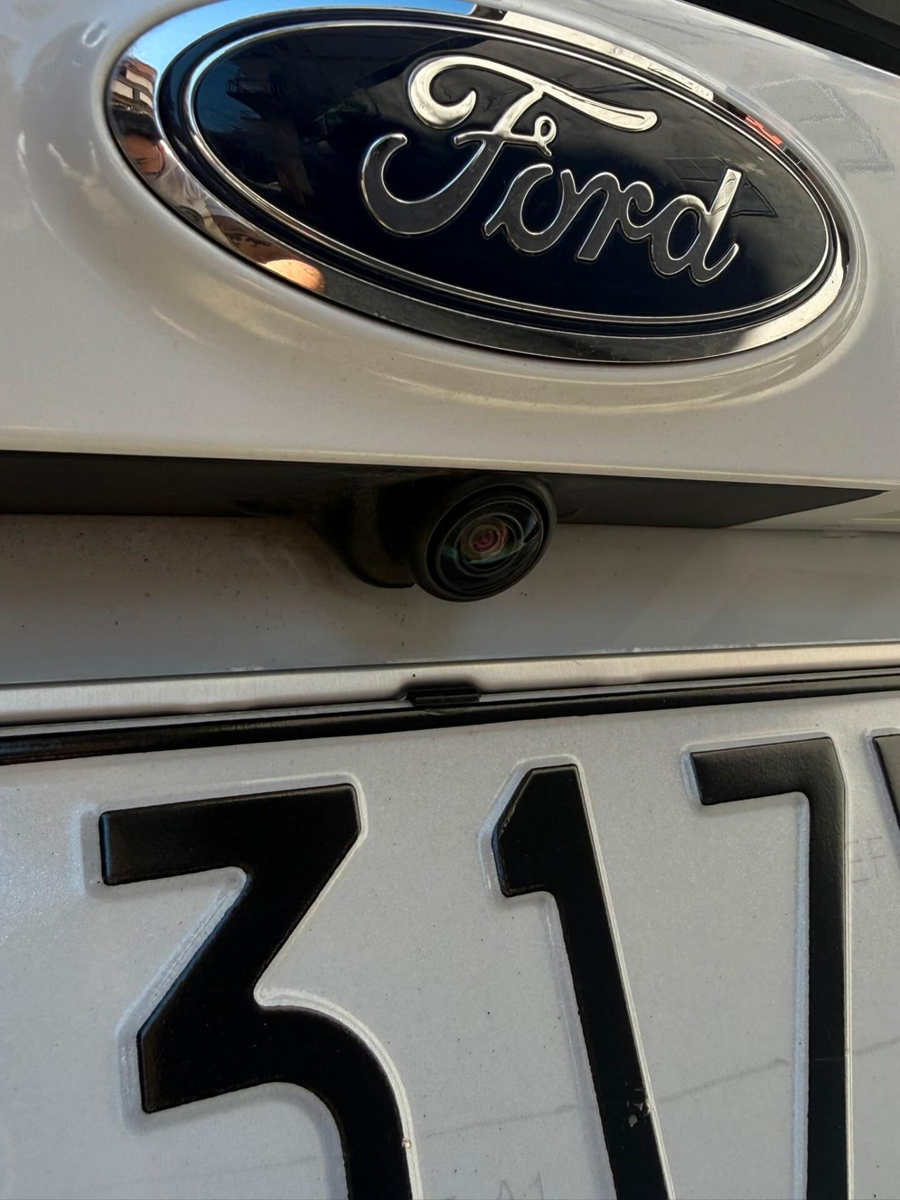 Ford Kuga 1.5 TDCI 120 CV S&S 2WD Powershift Edition