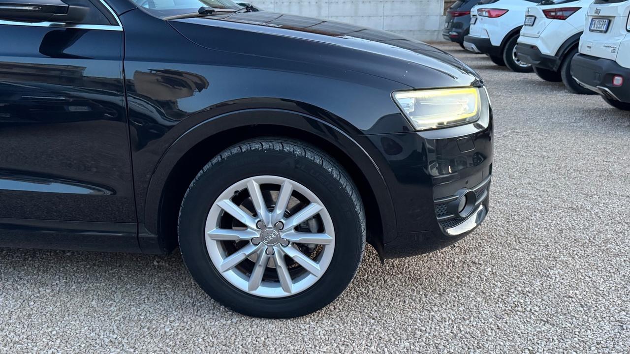 Audi Q3 2.0 TDI Buisness plus -2012
