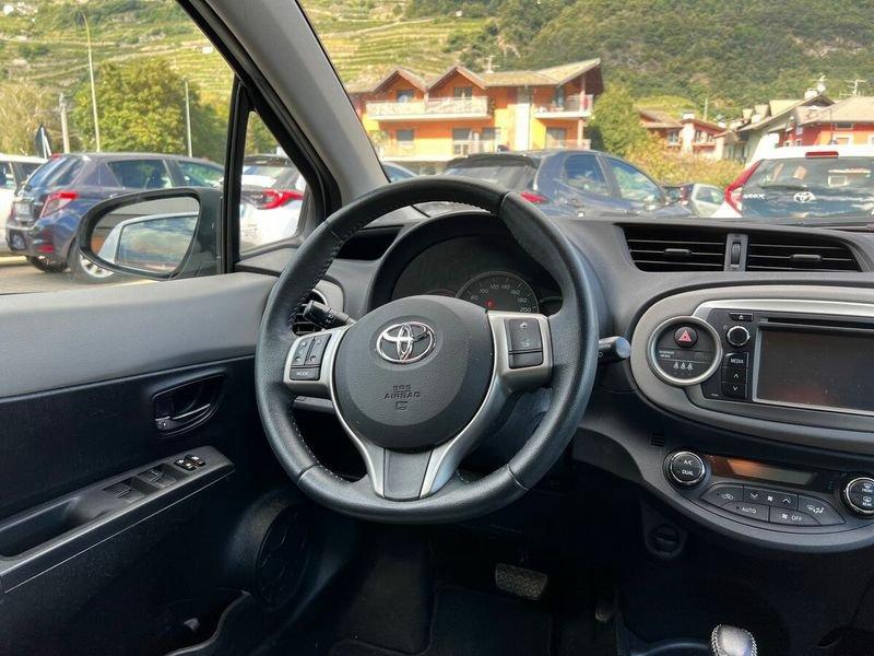 Toyota Yaris Yaris 1.3 5 porte Lounge Multidrive S
