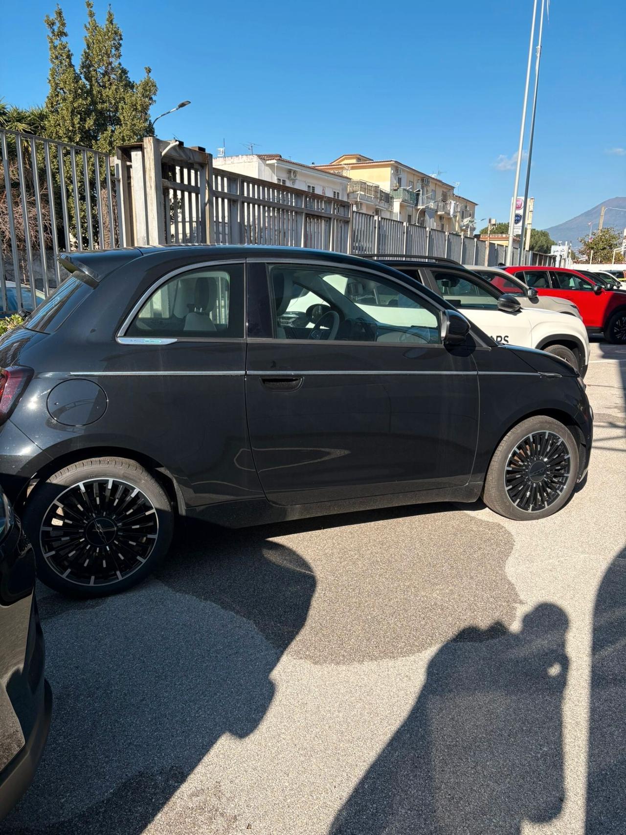 Fiat 500 500e Berlina 42 kWh La Prima