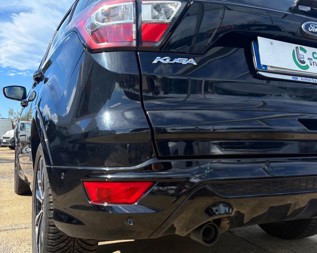 Ford Kuga 2.0 TDCI 120 CV S&S 2WD ST-Line