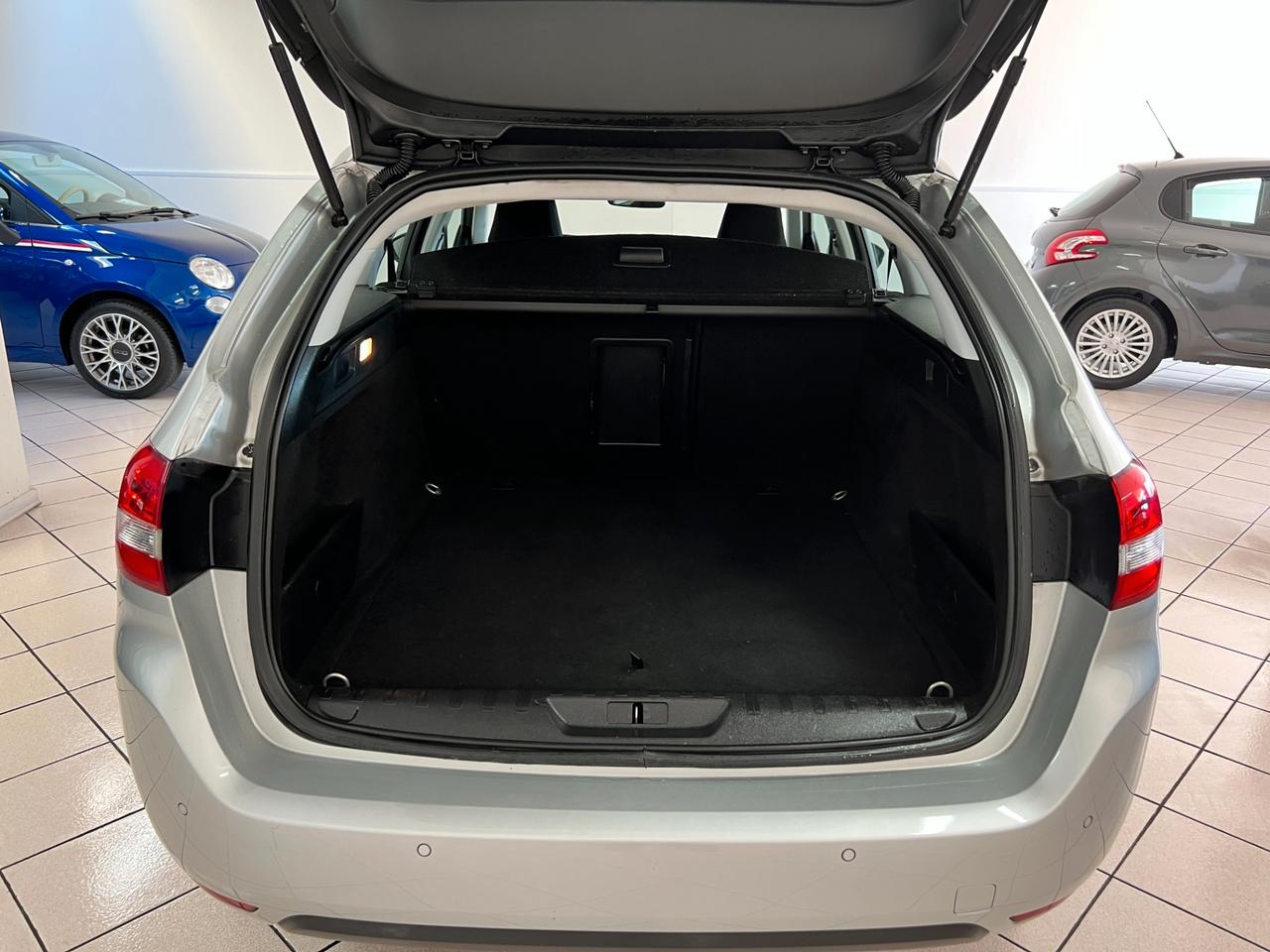 Peugeot 308 SW 1.6 BlueHDi 120cv ALLURE - LEGGERE -