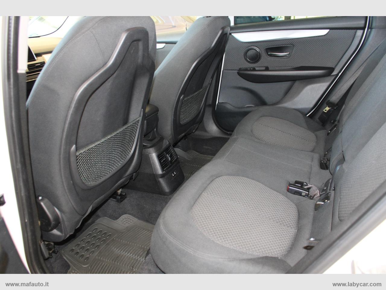 BMW 216d Active Tourer Business
