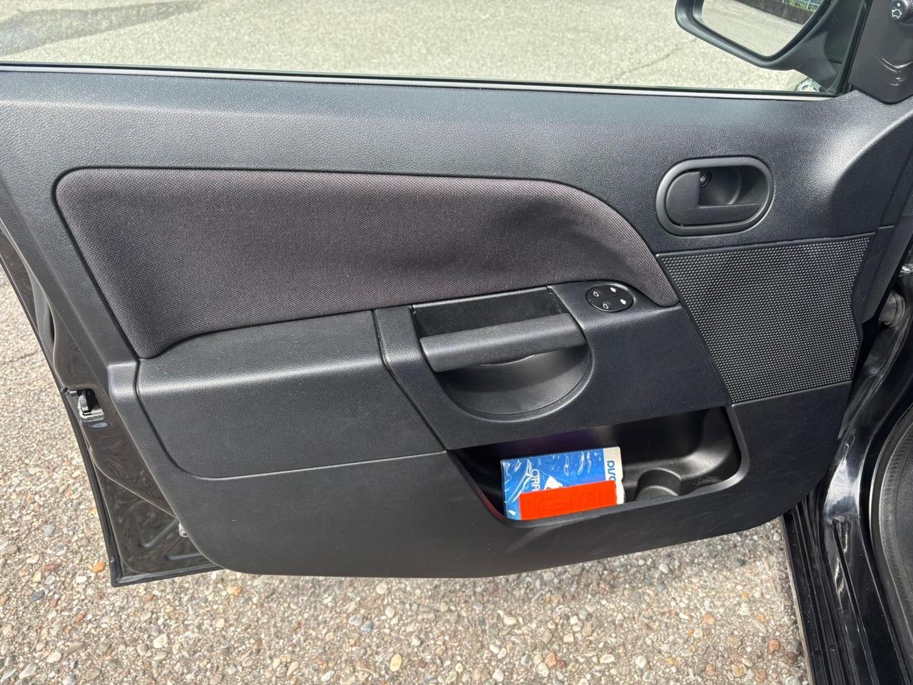 Ford Fiesta 1.2 16V 5p.