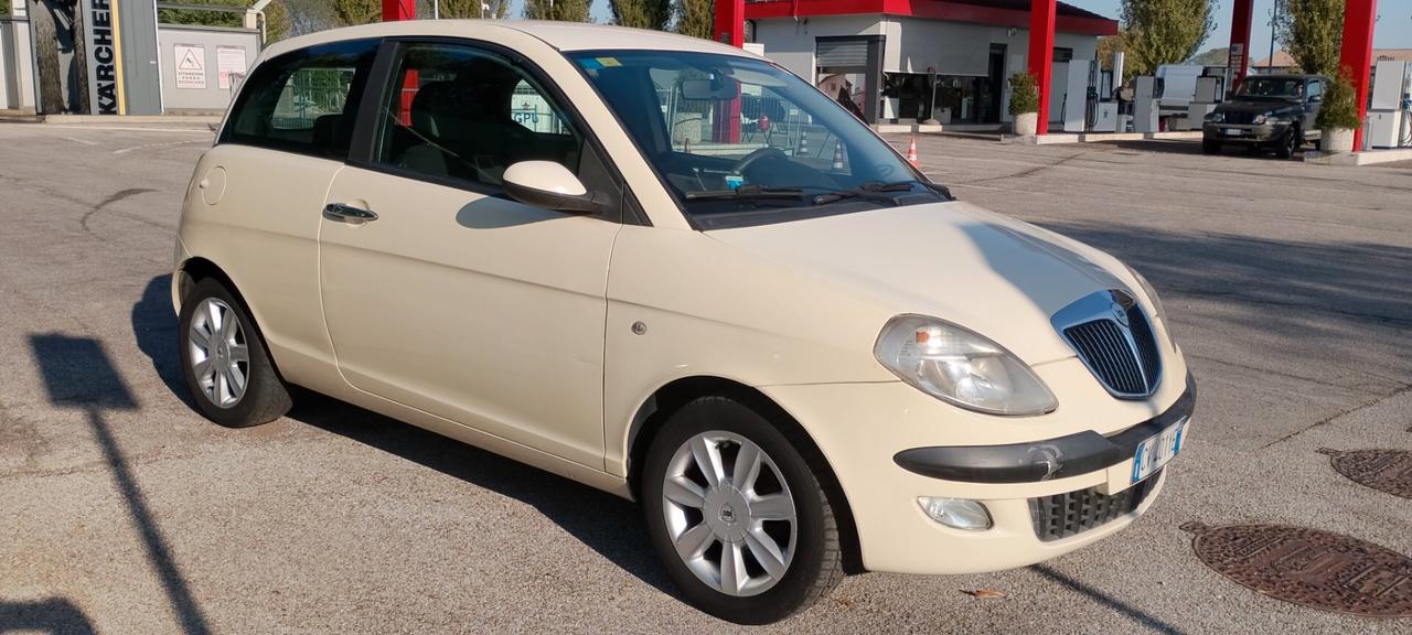 Lancia Ypsilon 1.2