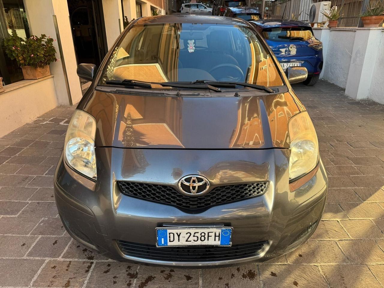 TOYOTA Yaris 1.3 5 porte Sol IMPIANTO GPL UNIPRO