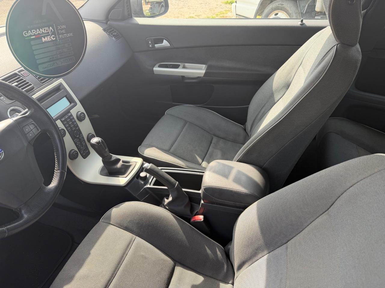 Volvo C30 2.0 D Momentum