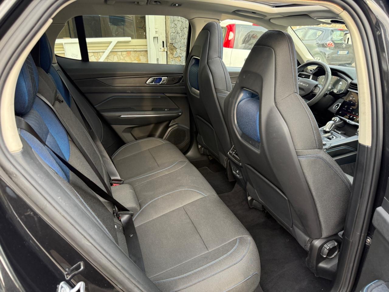 Lynk&co 01 PHEV 2022 10.00KM