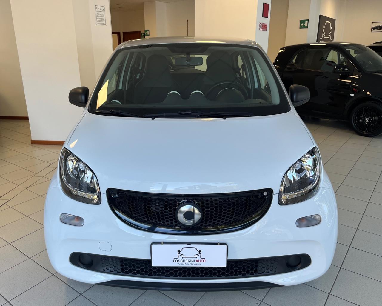 Smart ForFour 70 1.0 Prime pelle/navigatore/led!!