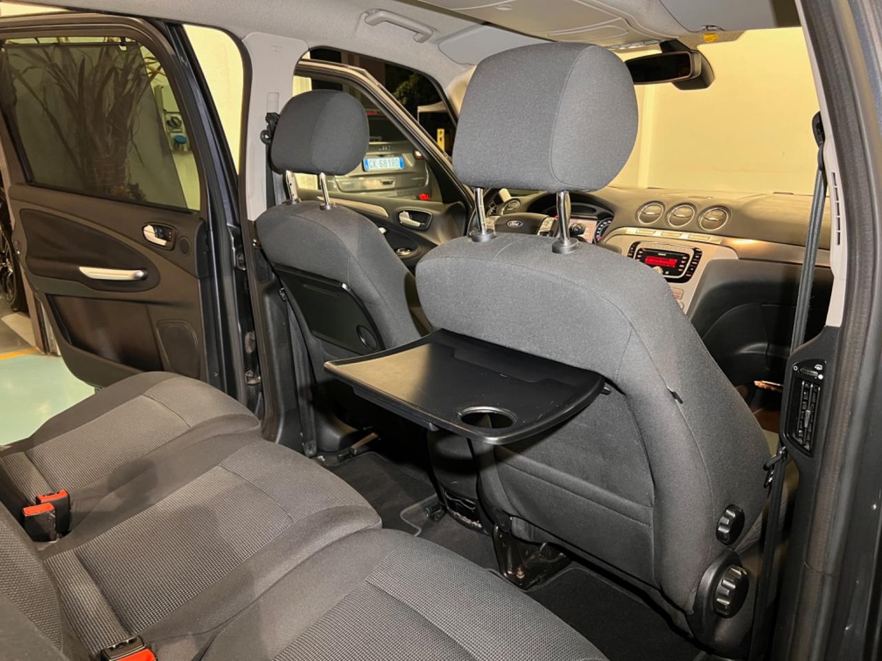 Ford Galaxy 2.0 TDCi 140 CV Ghia DPF