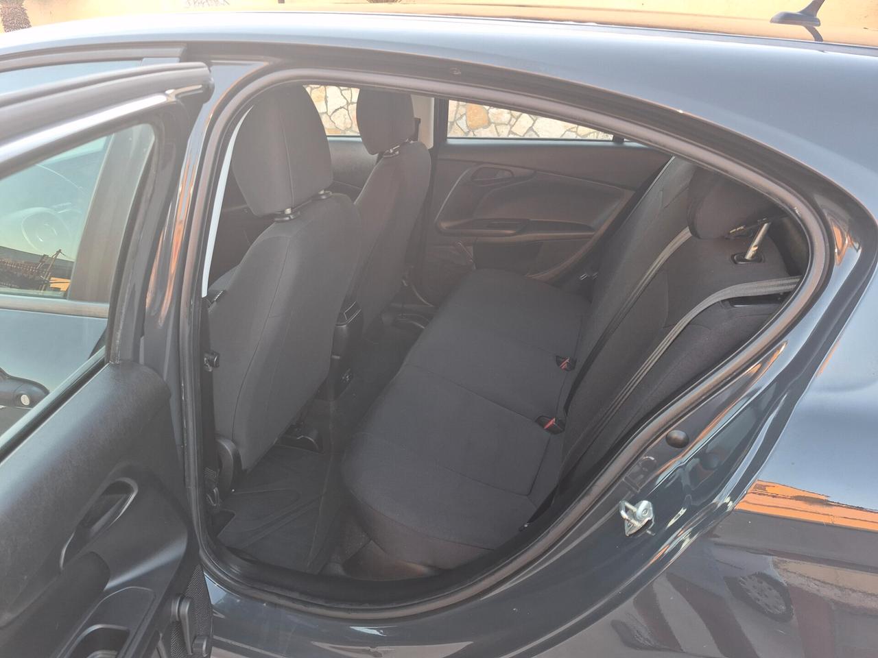 Fiat Tipo 1.4 T-JET MIRROR