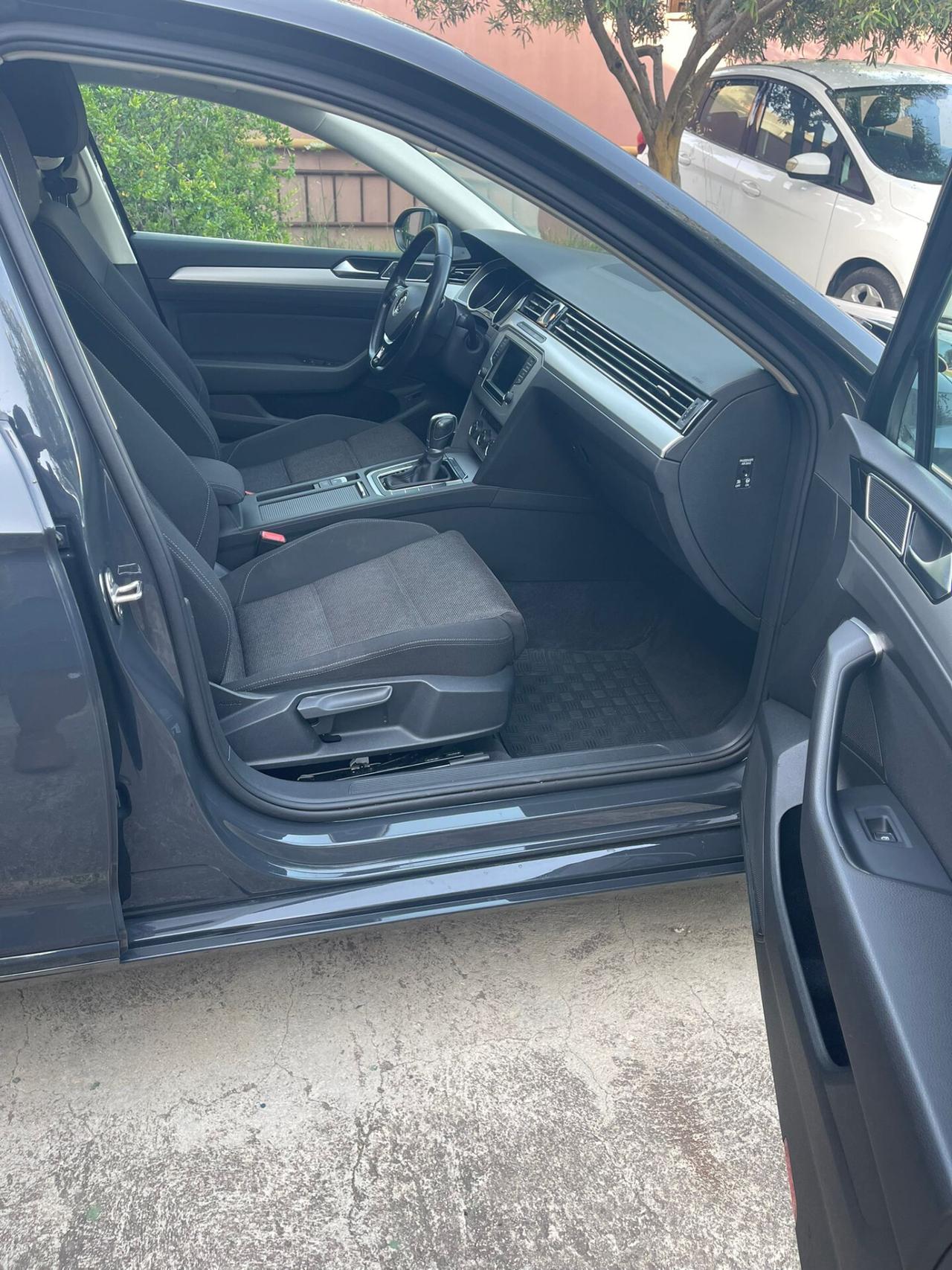Volkswagen Passat Variant 2.0 TDI DSG Business BlueMotion Tech