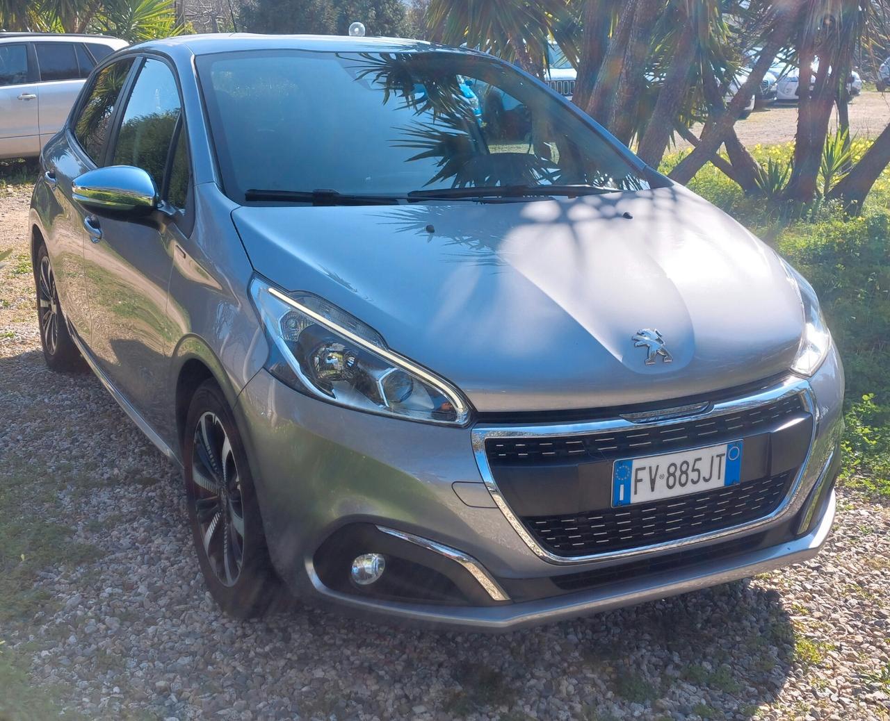 Peugeot 208 PureTech 82 Stop&Start 5 porte Signature