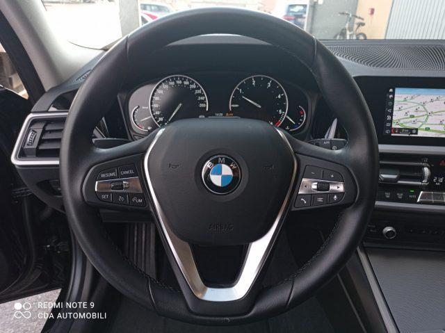 BMW 320 d Touring Business Advantage NAVI-CARPLAY-ANDROID