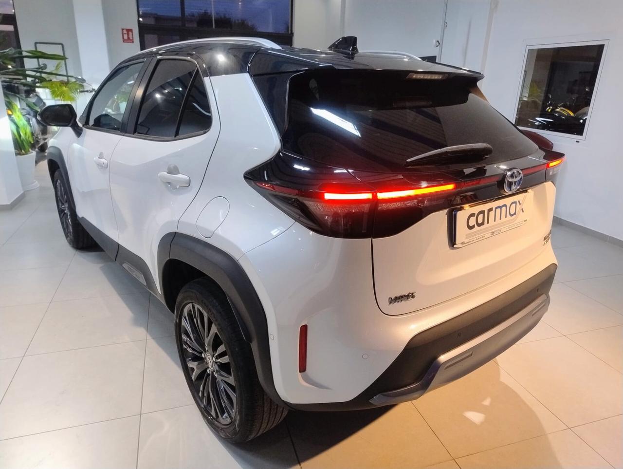 Toyota Yaris Cross 1.5 Hybrid 5p. E-CVT AWD-i Adventure