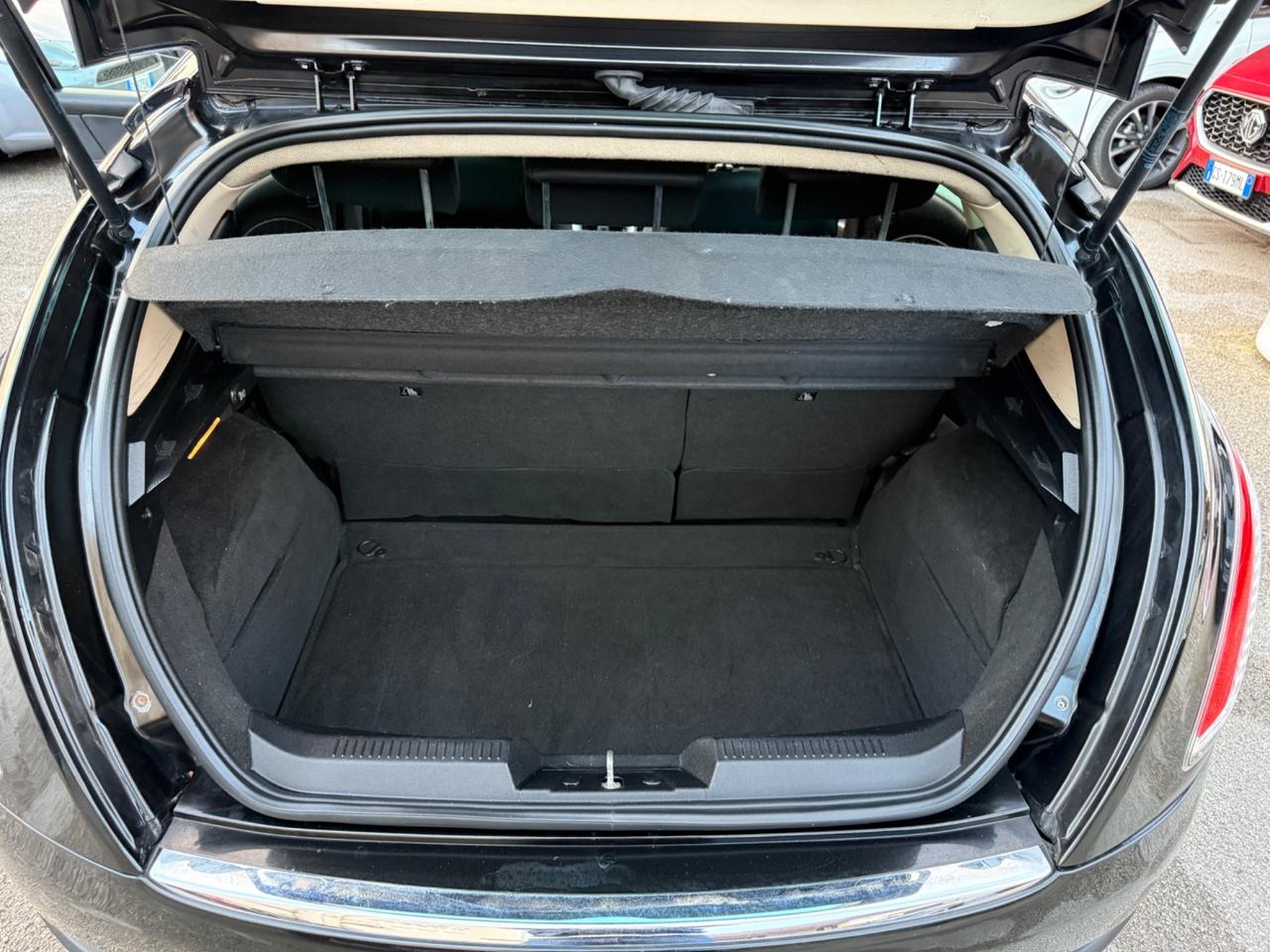 Lancia Delta 1.6 MJT DPF Oro