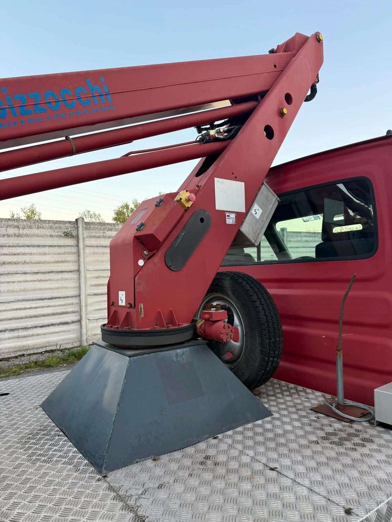Iveco Daily 35 2.3 CON PIATTAFORMA E CESTELLO