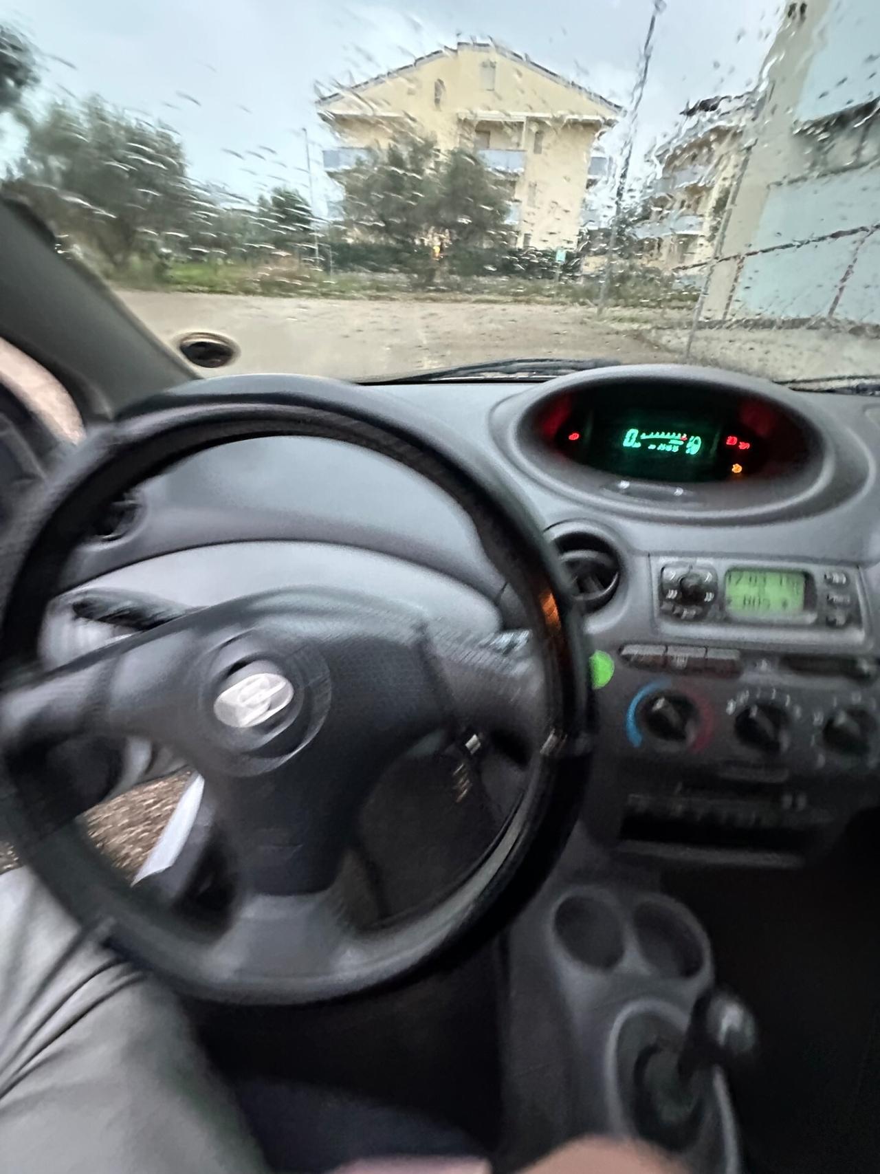 Toyota Yaris 1.3i 16V neopatentati