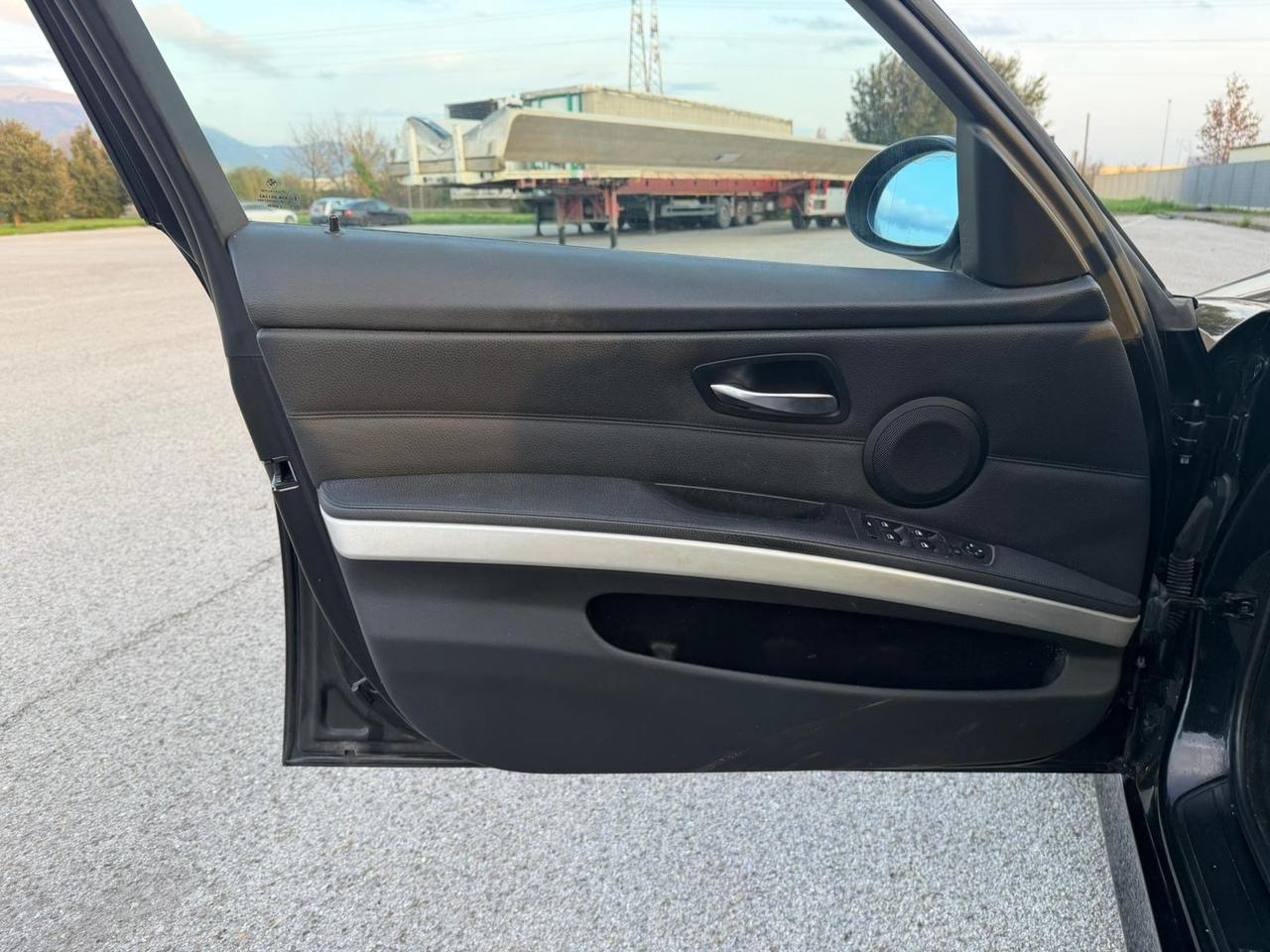 Bmw 320 D. Touring Cambio automatico