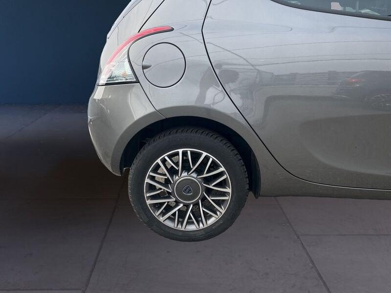 Lancia Ypsilon III 2021 1.0 firefly hybrid Gold s&s 70cv