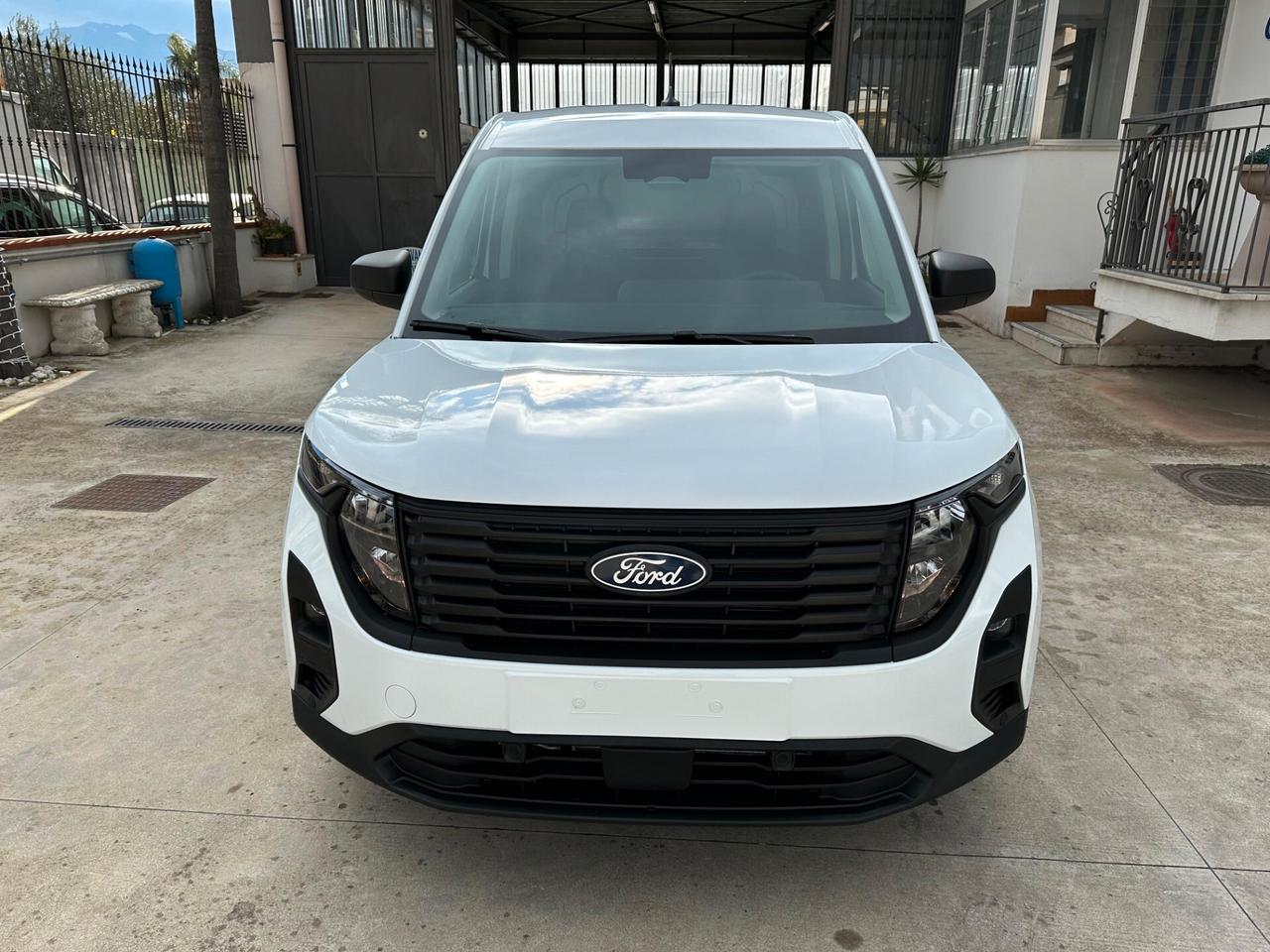 Ford Transit Courier 1.5 EcoBlue 100CV Van DC Trend