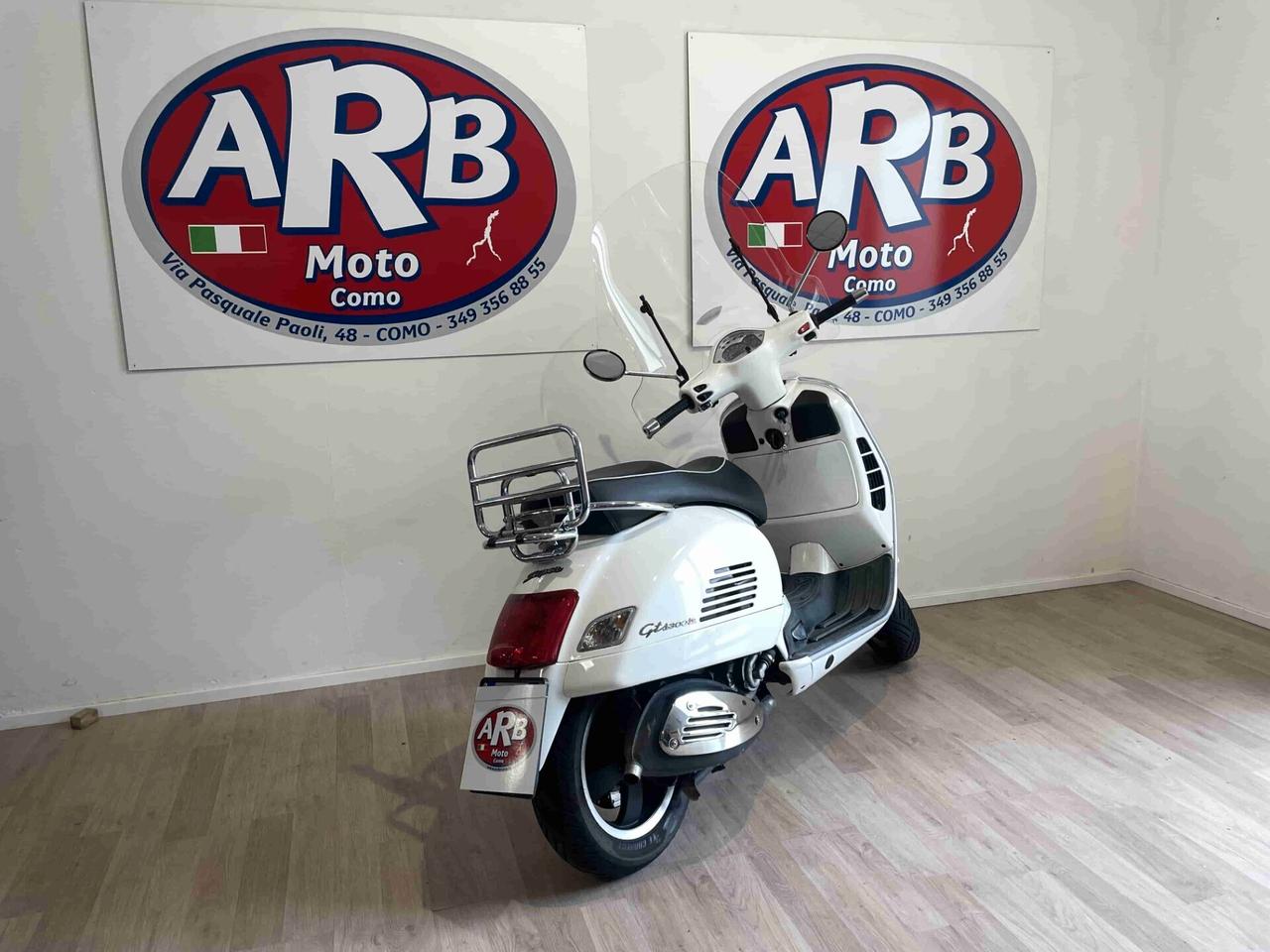 Piaggio Vespa 300 GTS 300ie