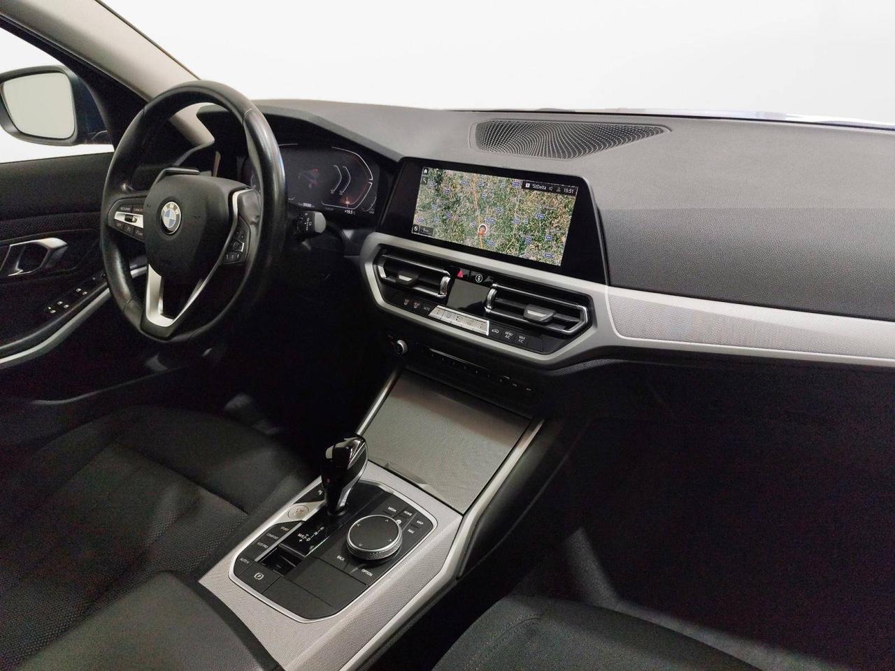 BMW Serie 3 318d Touring 48V Business Advantage