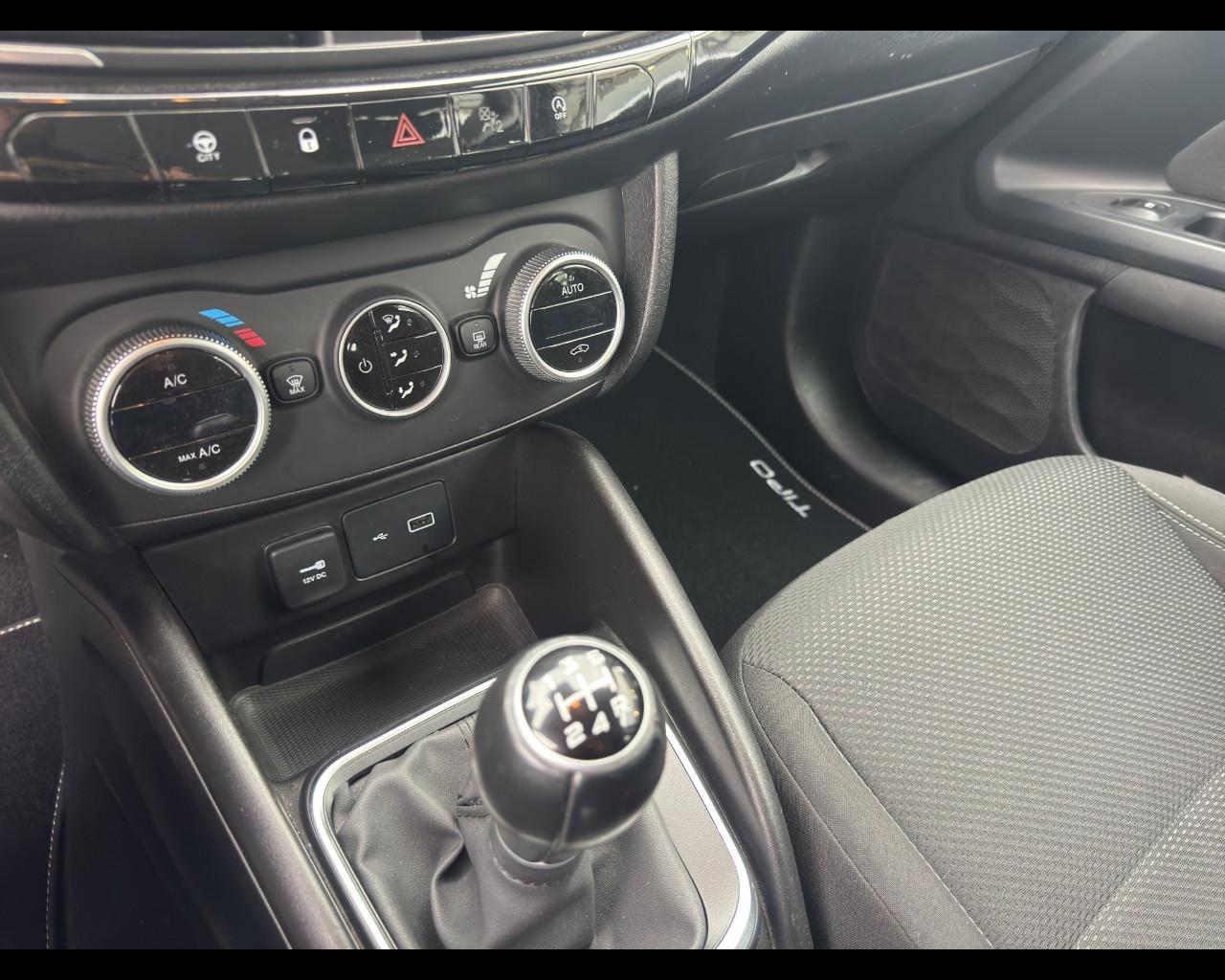 FIAT Tipo (2015-->) - Tipo 1.3 Mjt S&S SW Business