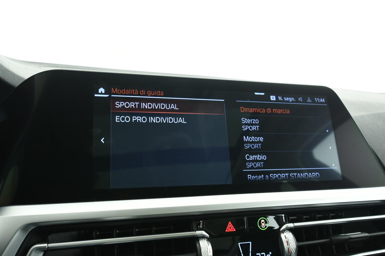 BMW 320d Touring mhev 48V Business Advantage auto