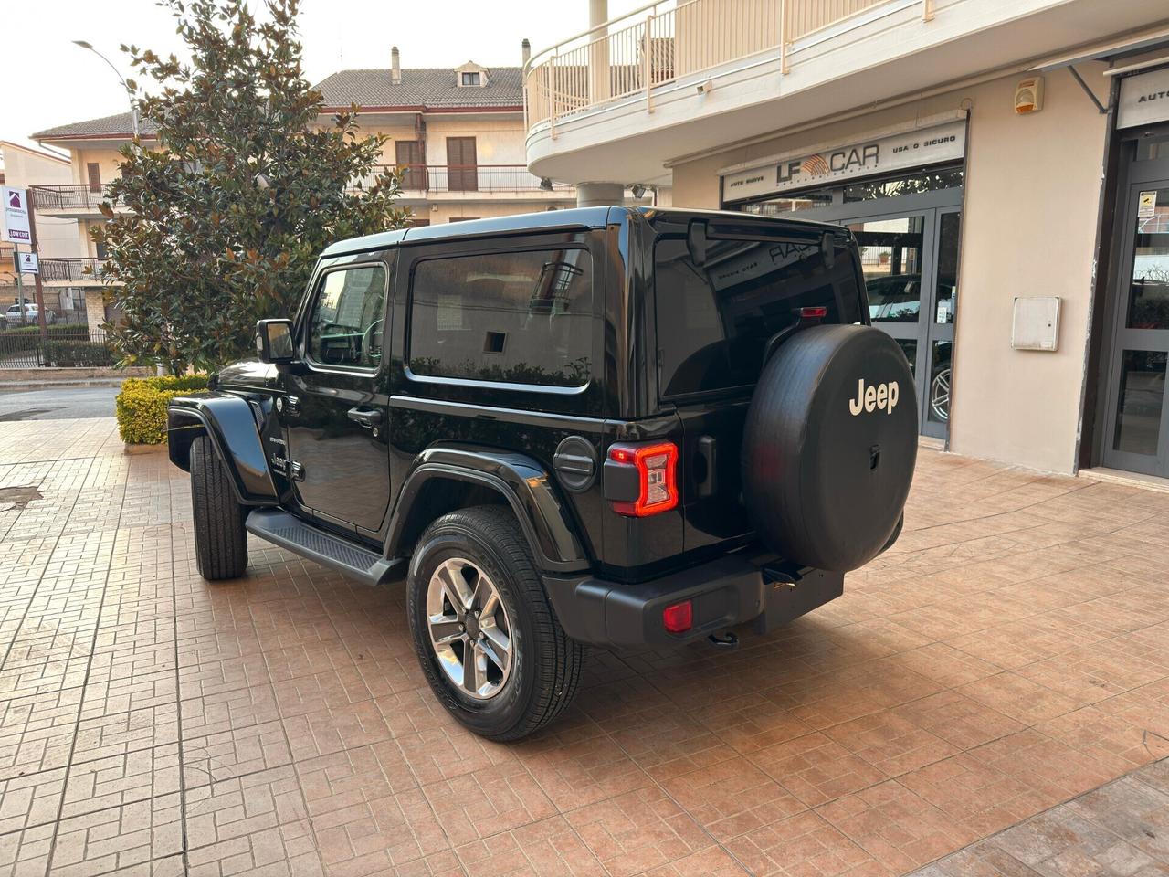 Jeep Wrangler 2.0 Turbo Sahara 272 cv