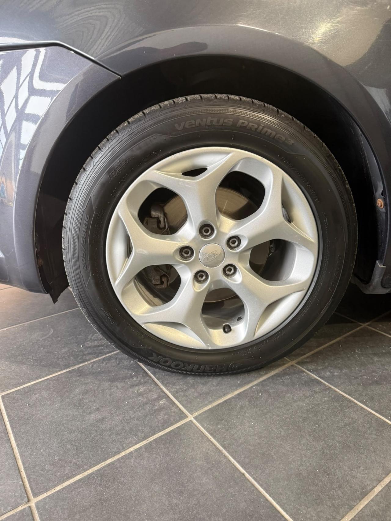 Ford C-Max 1.6 TDCi -NEOPATENTATI