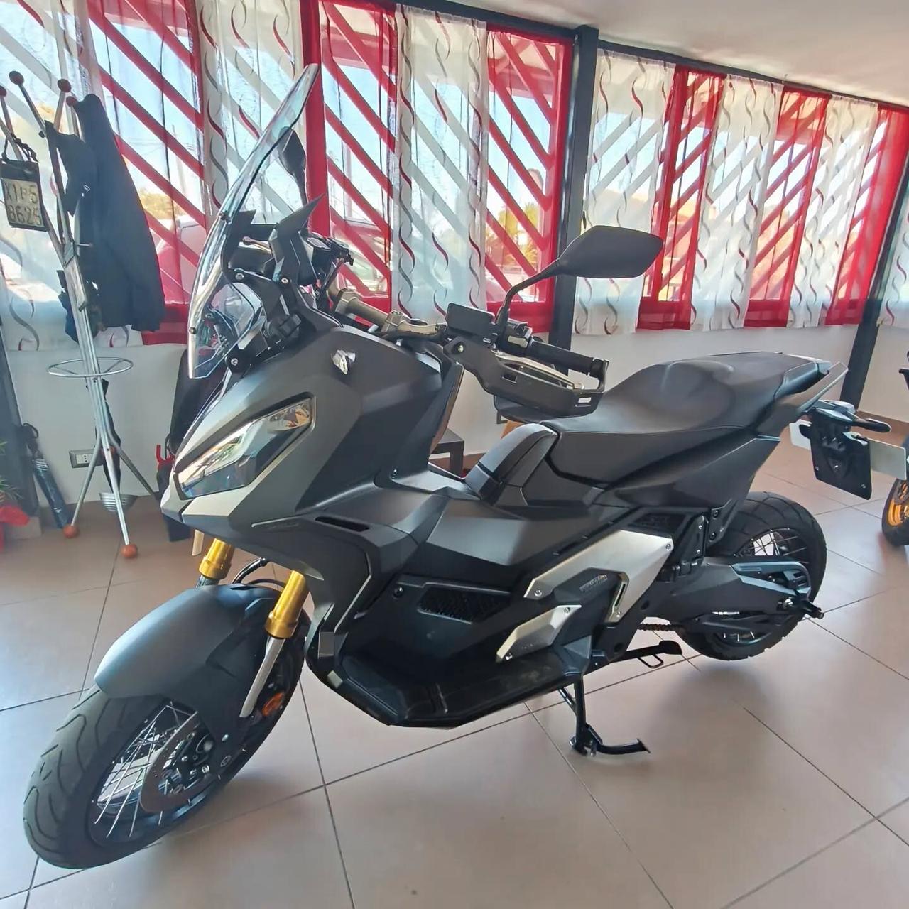 Honda X-ADV 750 2023 UNICOPROPRIETARIO IVA ESPOSTA
