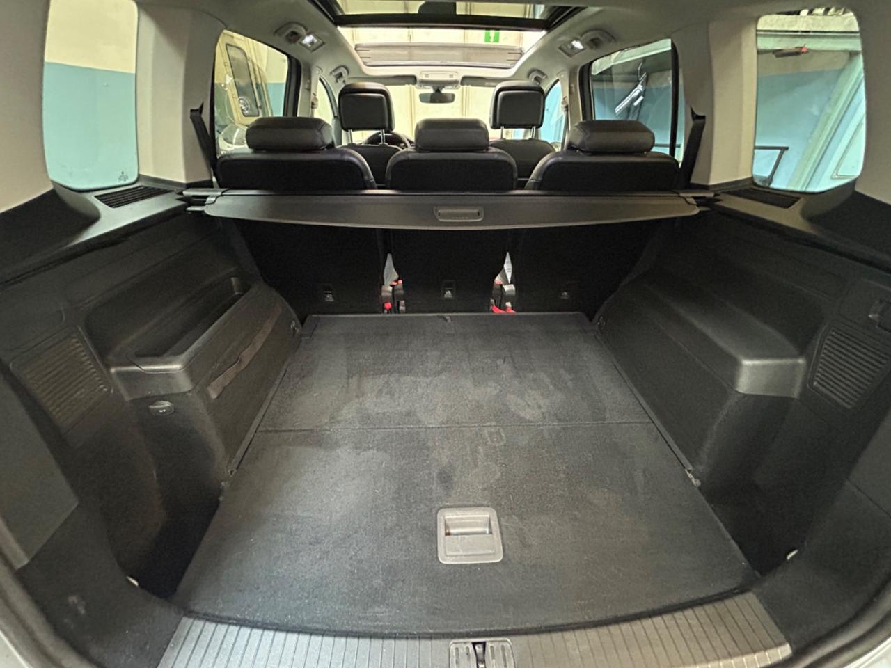 Volkswagen Touran 2.0 TDI 150 CV SCR DSG Executive BlueMotion Tech.