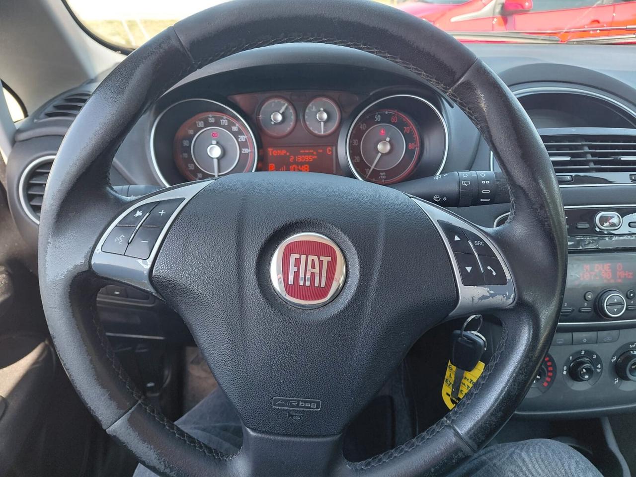 FIAT PUNTO ANNO 2015 BZ METANO ADATTA NEOPATENTATI KM 213 MILA