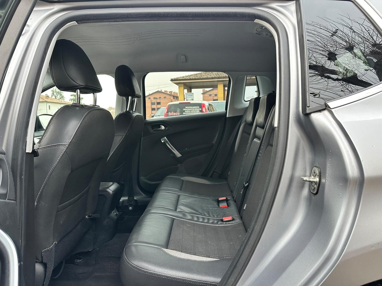 Peugeot 2008 BlueHDi 120 S&S Black Matt