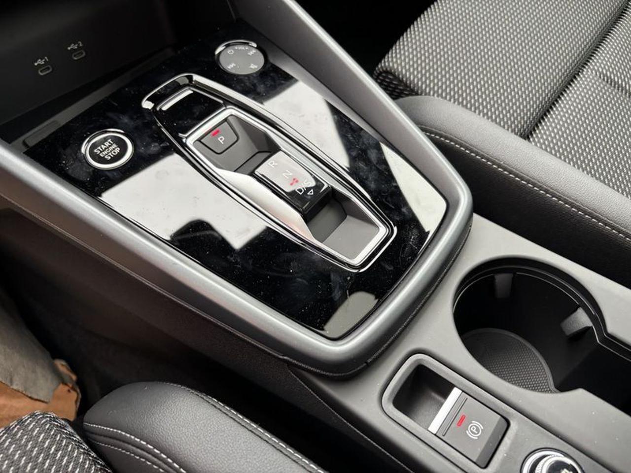 Audi A3 SPB TFSI 110 kW S tronic S line edition MATRIX