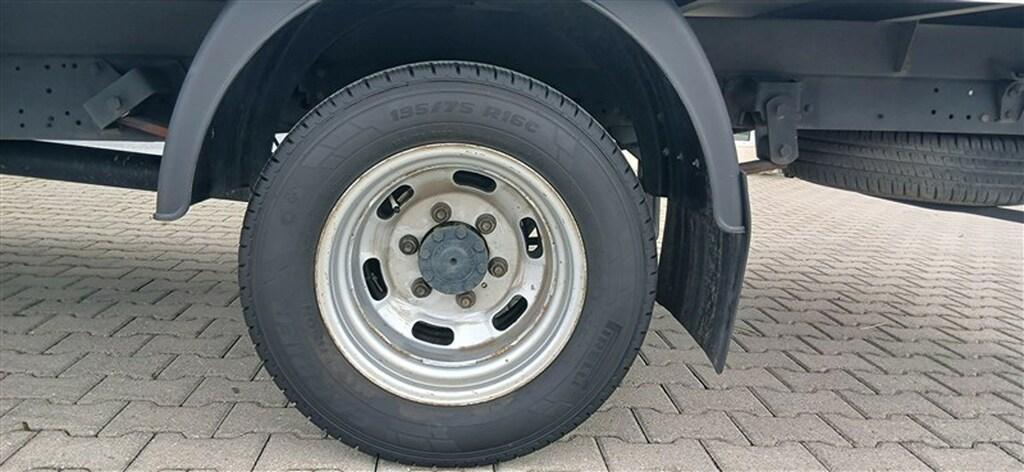 Iveco Daily 35 C14S 3750 cab.