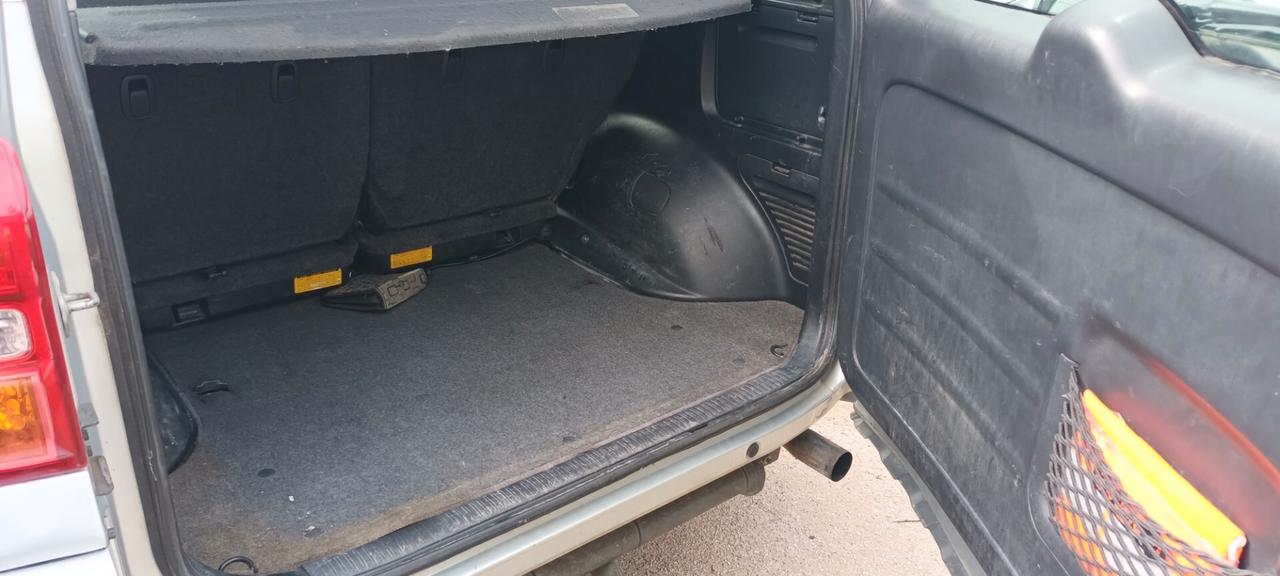 Toyota RAV 4 RAV4.com 2.0 Tdi D-4D cat 5 porte Sol