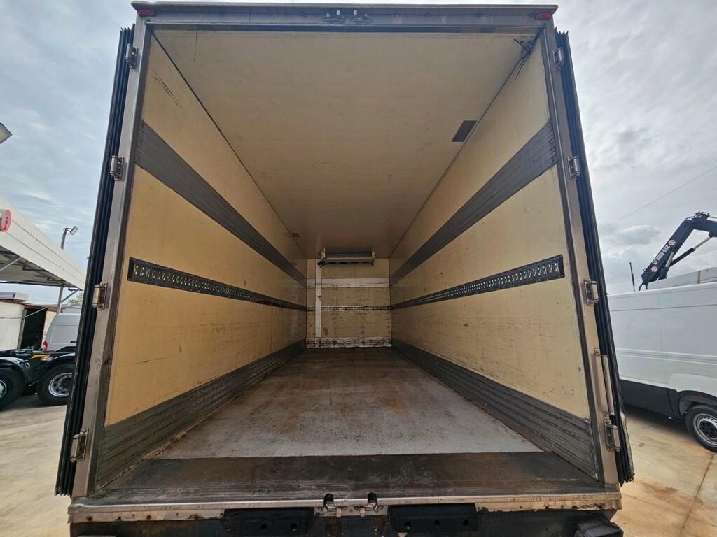 MERCEDES AXOR 1833 FRIGO CON PEDANA-2011