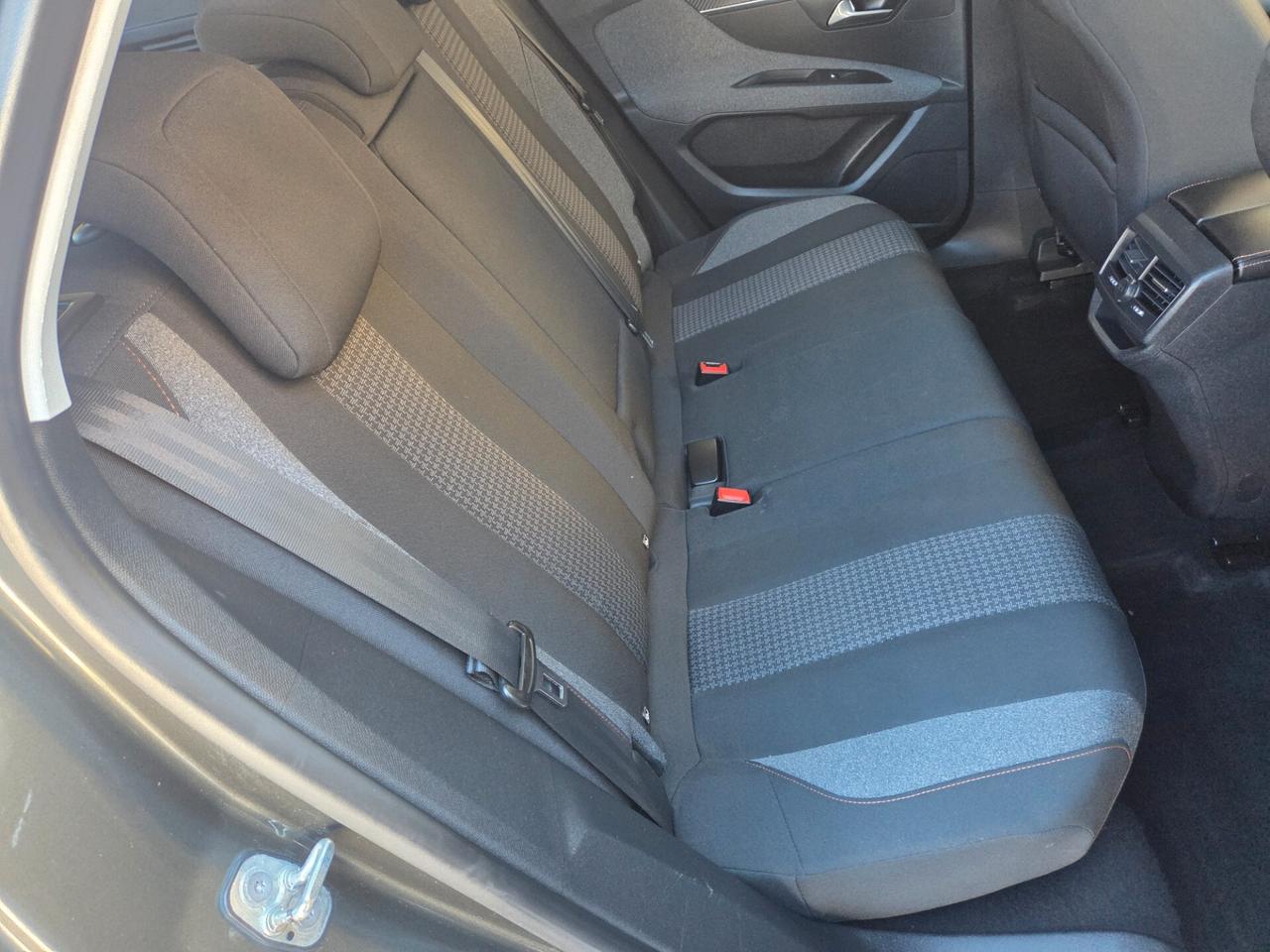 PEUGEOT 3008 1.6 DIESEL 120 CV SOLI KM 110000 CERTIFICATI