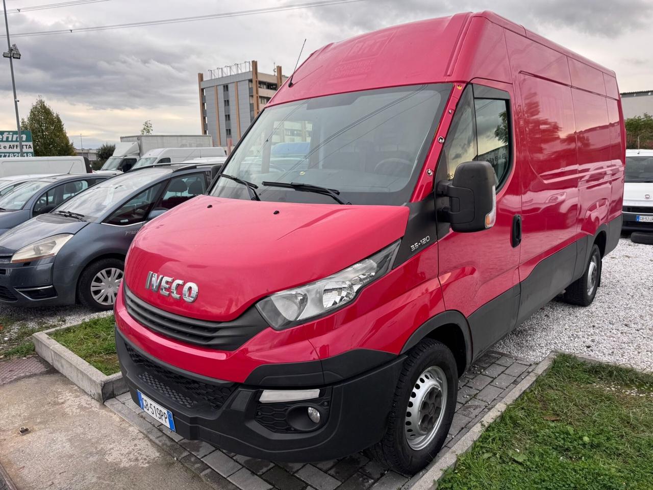 Iveco Daily 2.3 115CV 35-120 Iva Compresa