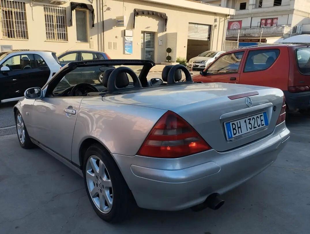 Mercedes-benz SLK 200 cat