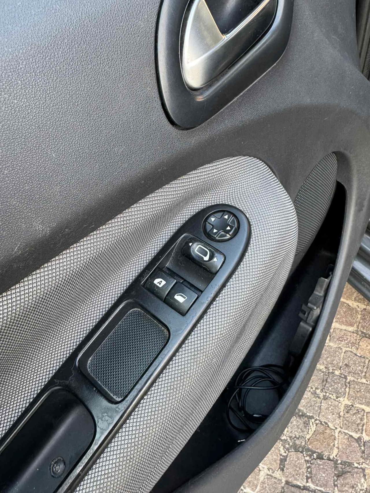 Citroen C3 Picasso 1.4 VTi 95 DeeJay