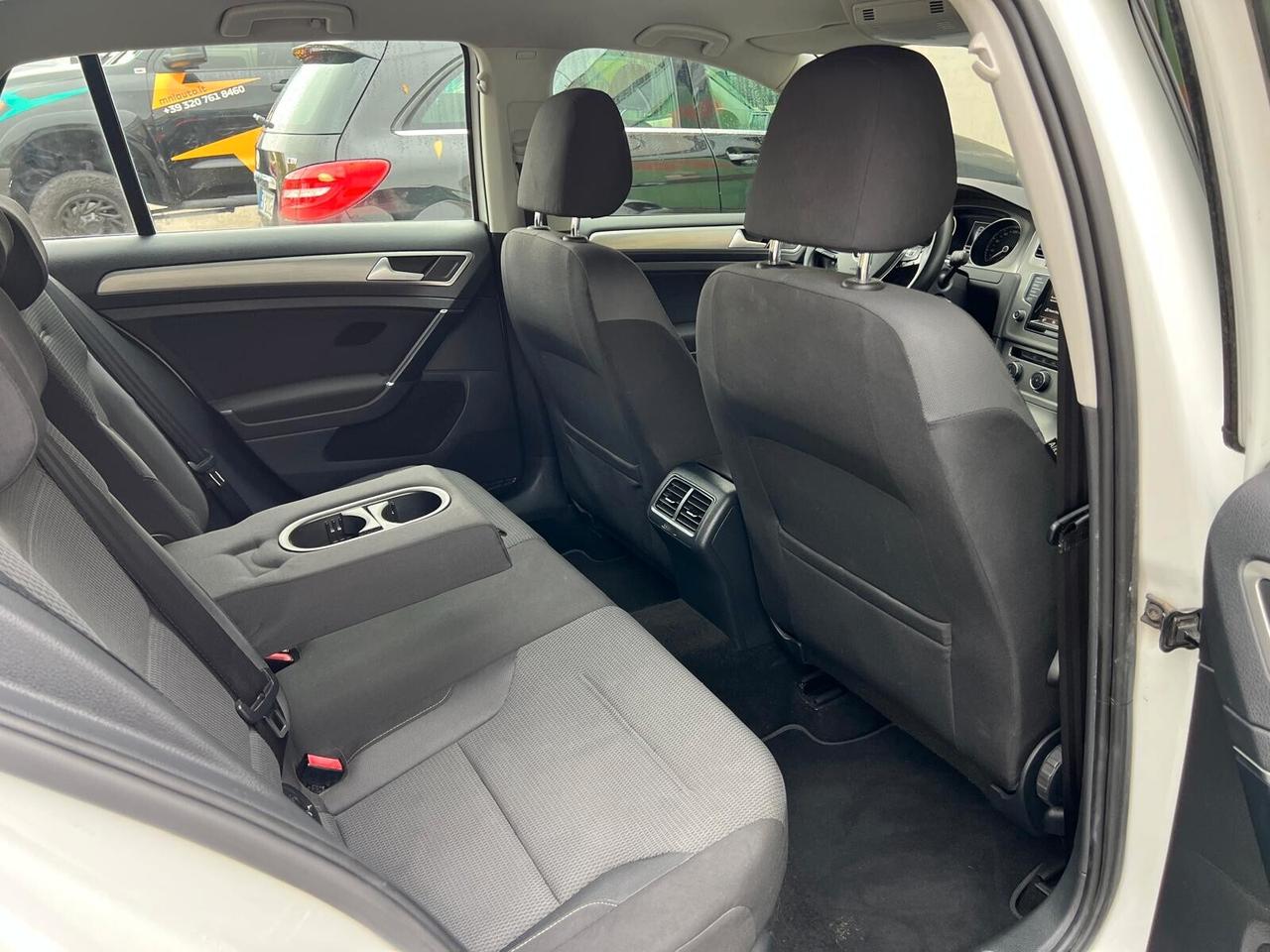 Volkswagen Golf 1.6 TDI DSG 5p. PER NEOPATENTATI CAMBIO AUTOMATICO